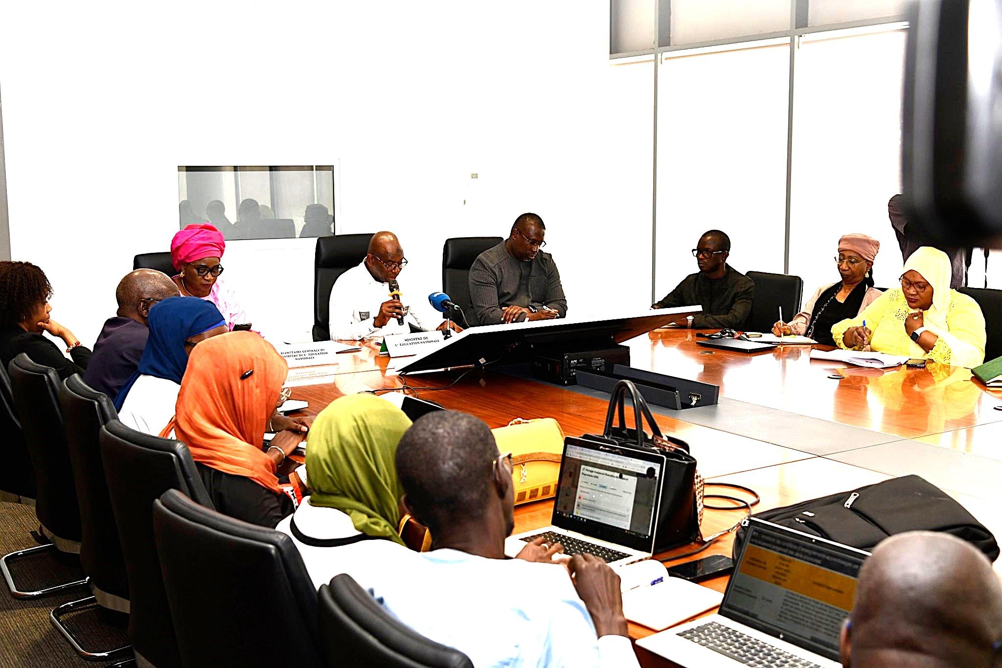 Revue sectorielle annuelle du PAQUET-EF : Moustapha Guirassy recentre les priorités pour plus d’efficacité