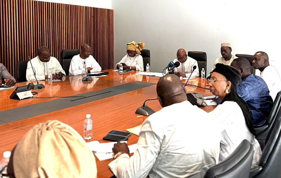 Préparatifs de l’hommage national au Pr Amadou Mahtar Mbow : le Comité national officiellement installé